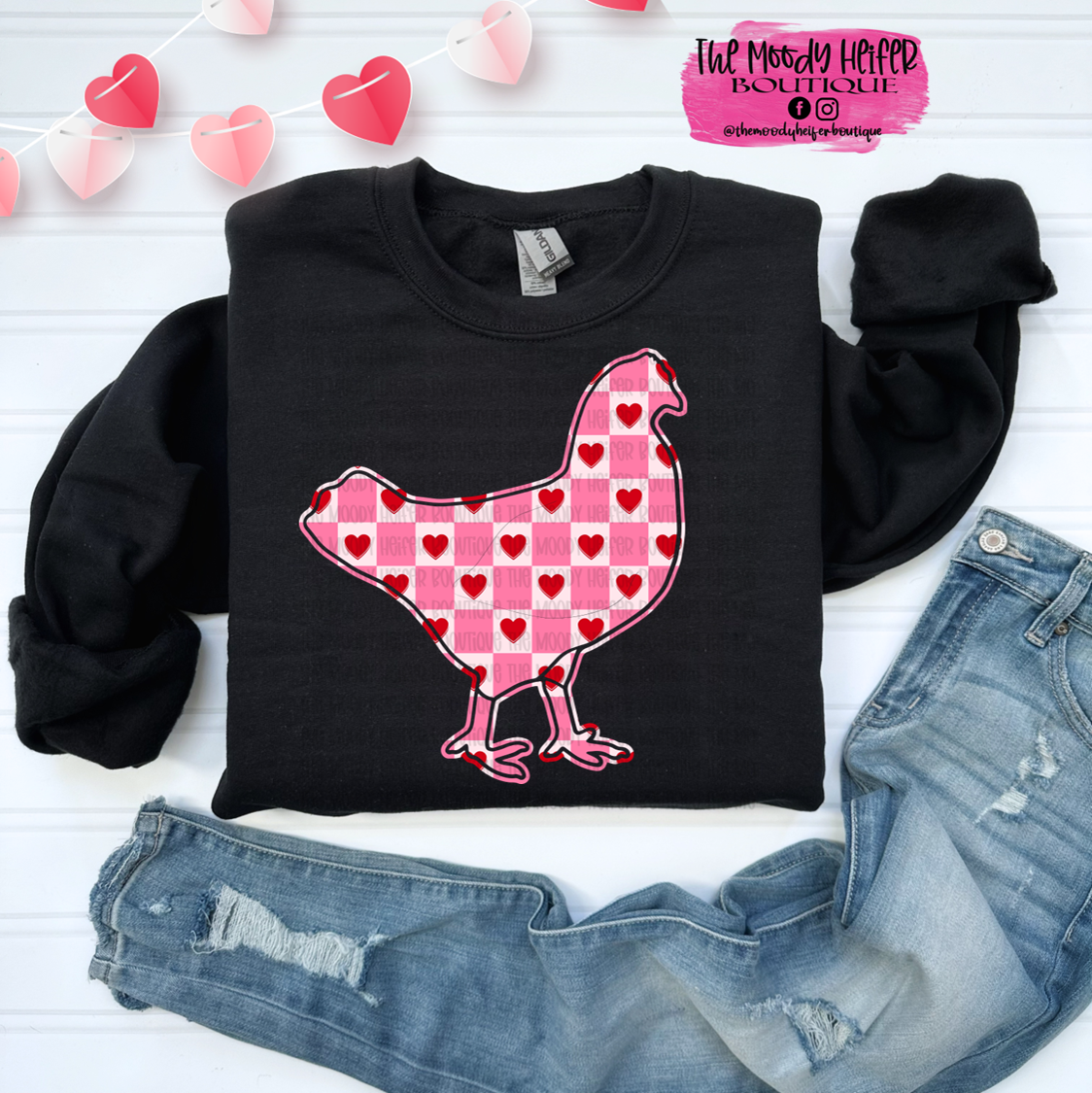 checkerboard hearts chicken.png