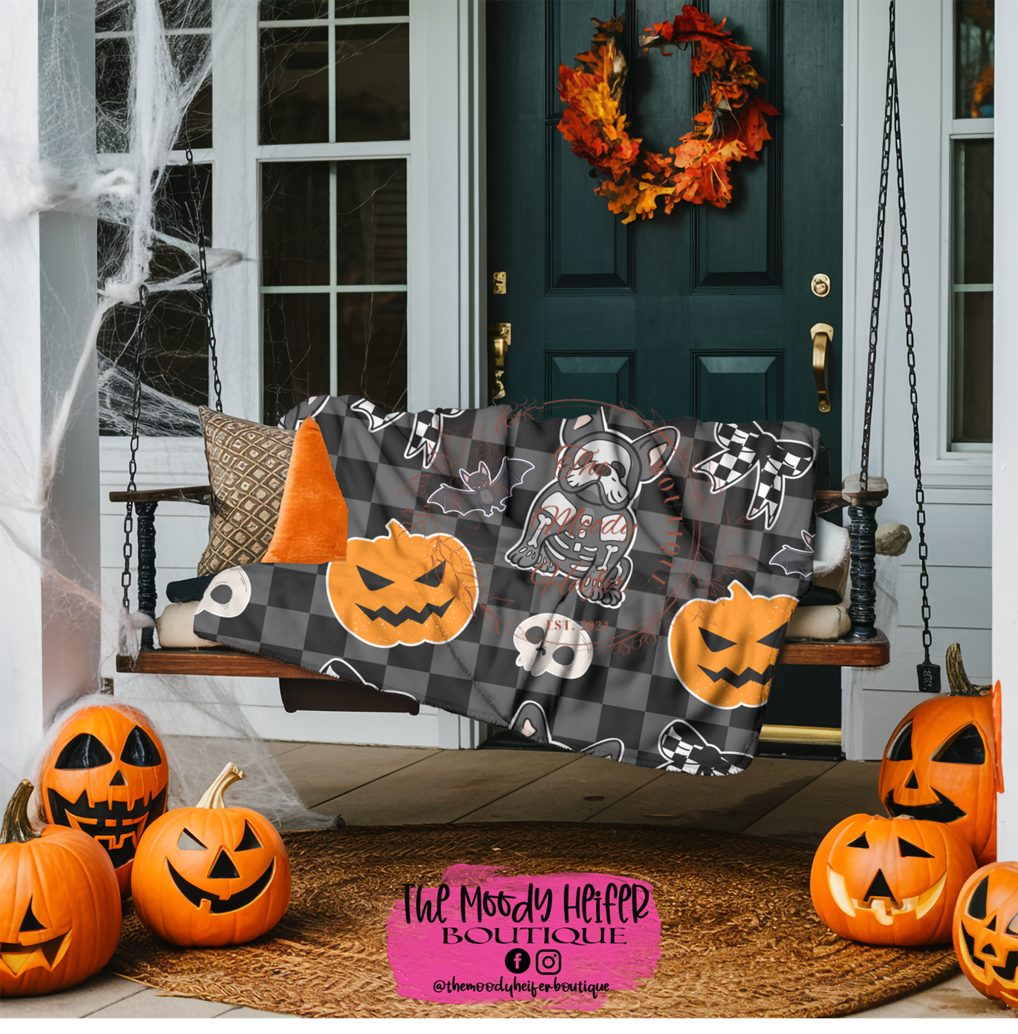 spooky skeleton blanket frenchie.png