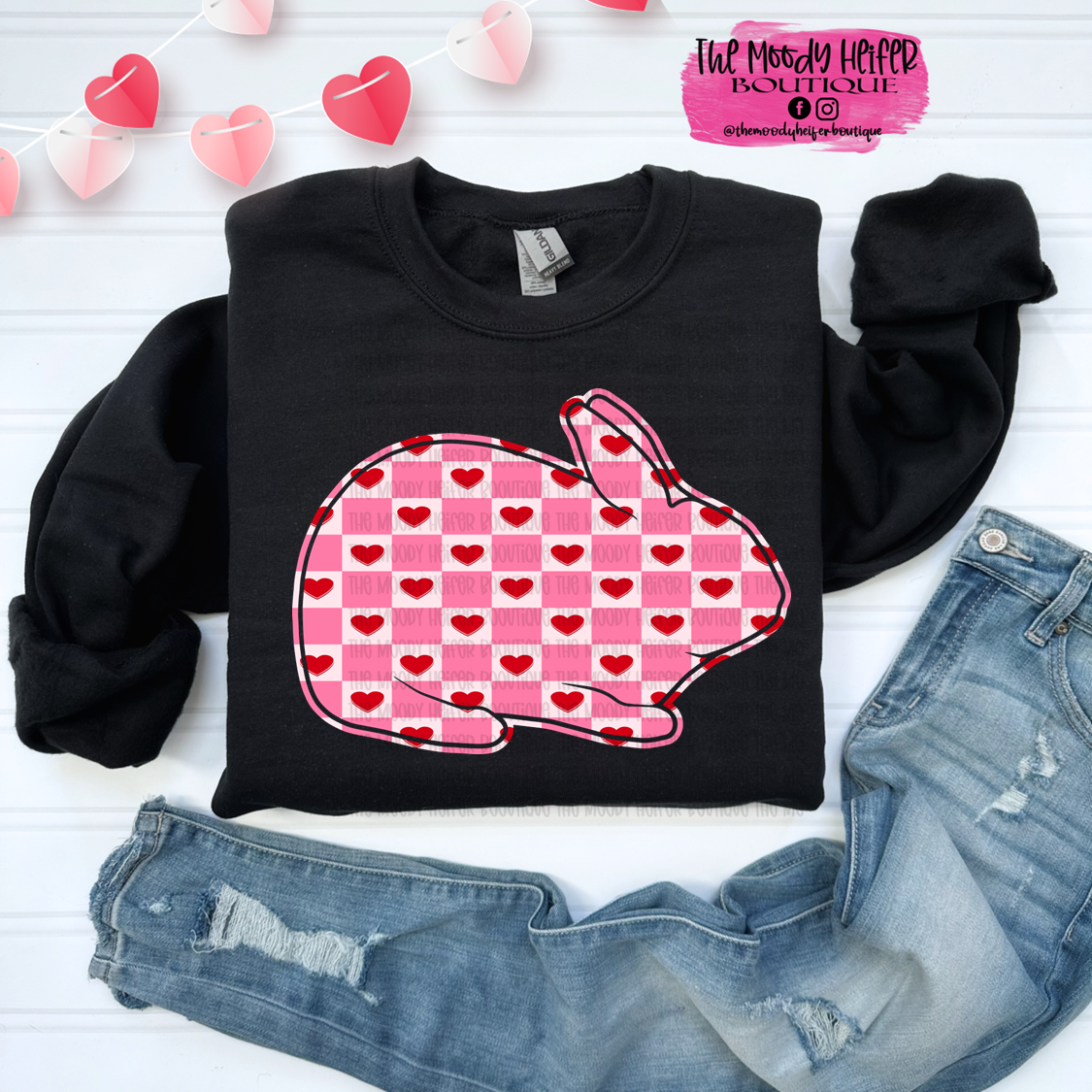 checkerboard hearts rabbit.png