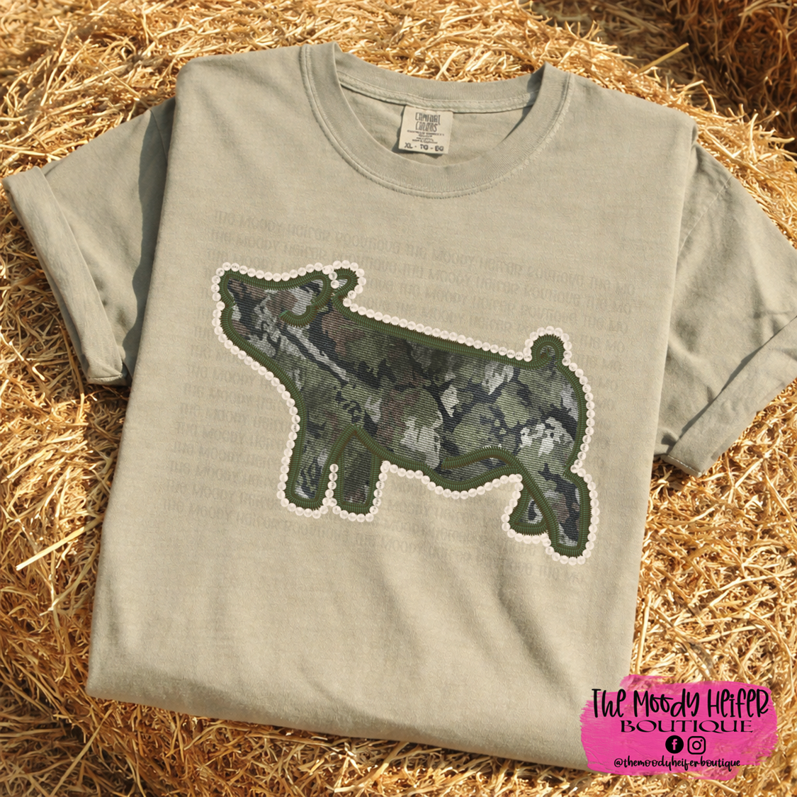 camo + pearls pig.png