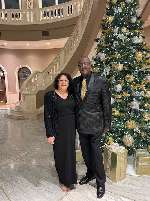 Mark Williams With His Wife On Christmas Holidays