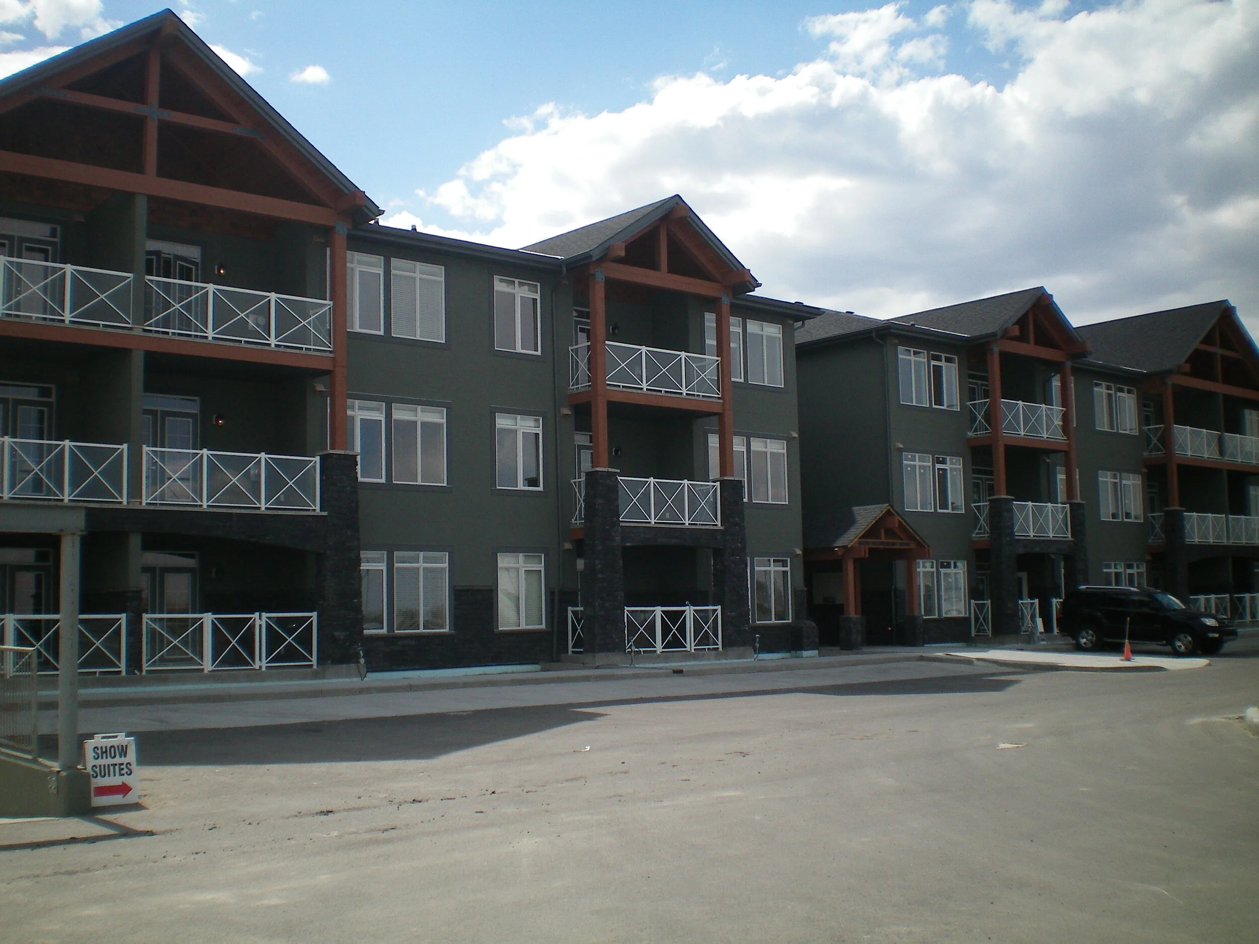 top mount glass railing with add on x.jpg