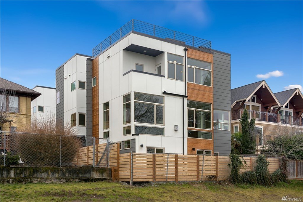 928 34th Ave, Seattle | $1,075,000*