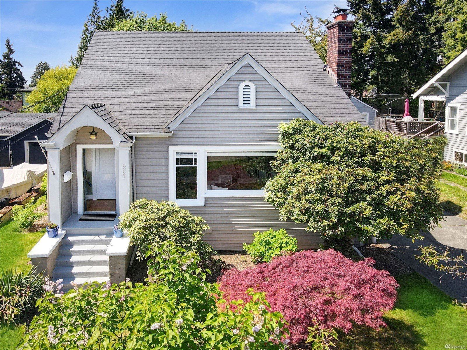 8227 Corliss Ave N, Seattle | $1,104,000