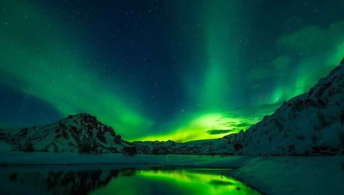 New H-Town Concierge Experience- Iceland Northern Lights 🇮🇸 

Only visible from mid-October through March, the Northern Lights are a natural light phenomenon that requires distance from city light pollution for best observation.

If the night is cl