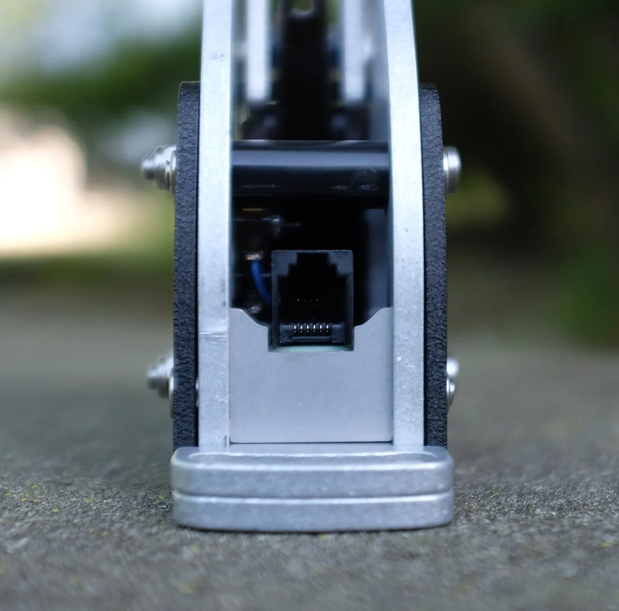 V3Tr Back Web.jpg