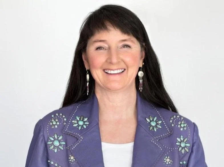 Senator Sonya Jaquez Lewis smiling