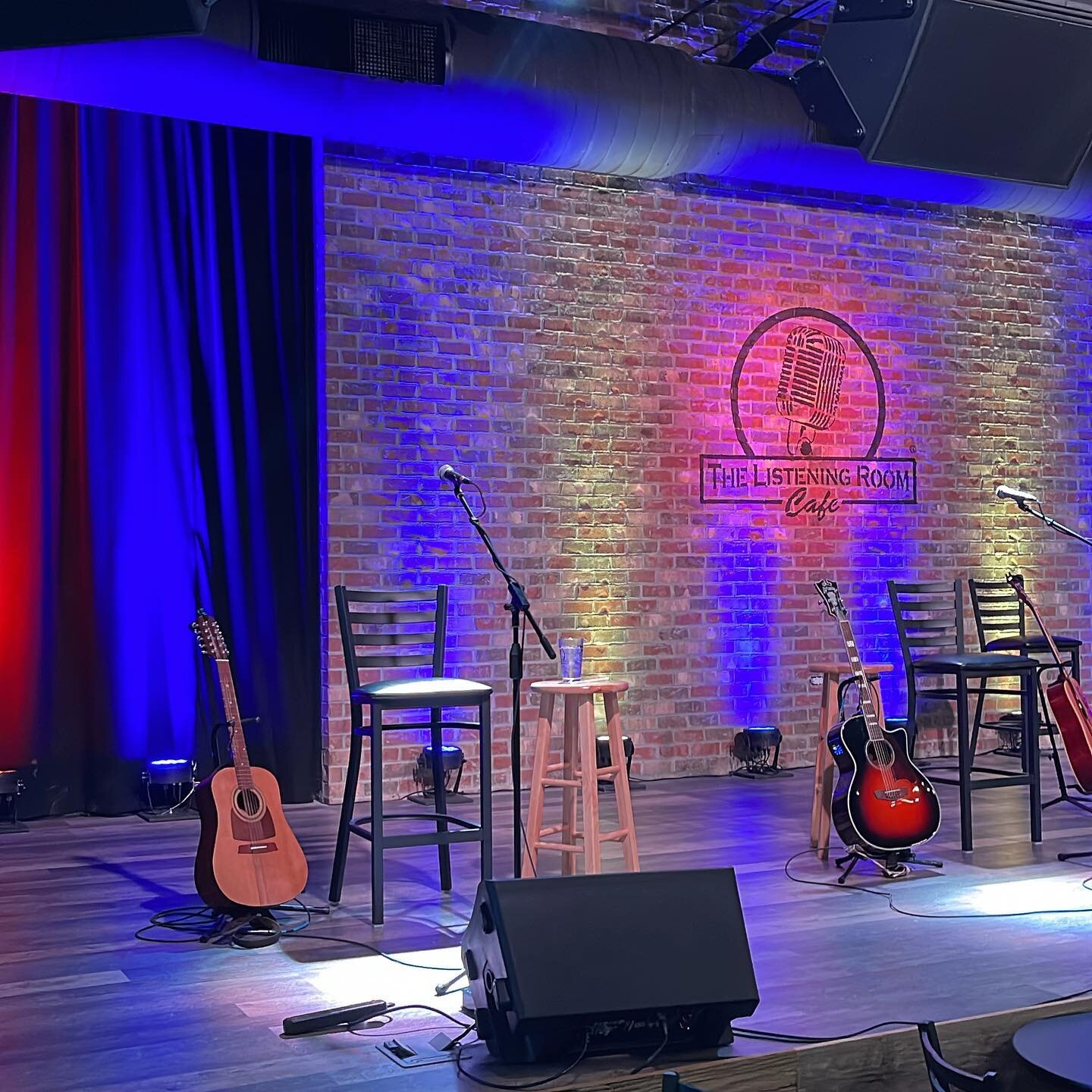 Very Excited to play the morning show at The Listening Room in Pigeon Forge for the Gatlinburg Songwriters Festival! #turkslounge #mcnamarasirishpub #gatlinburgsongwriters #gatlinburg #dollyparton #listening #listeningroom