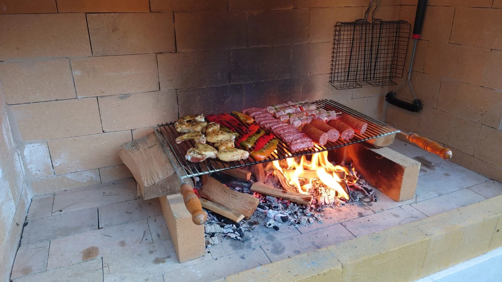 WhatsApp Image 2022-12-16 at 20.59.06.jpeg