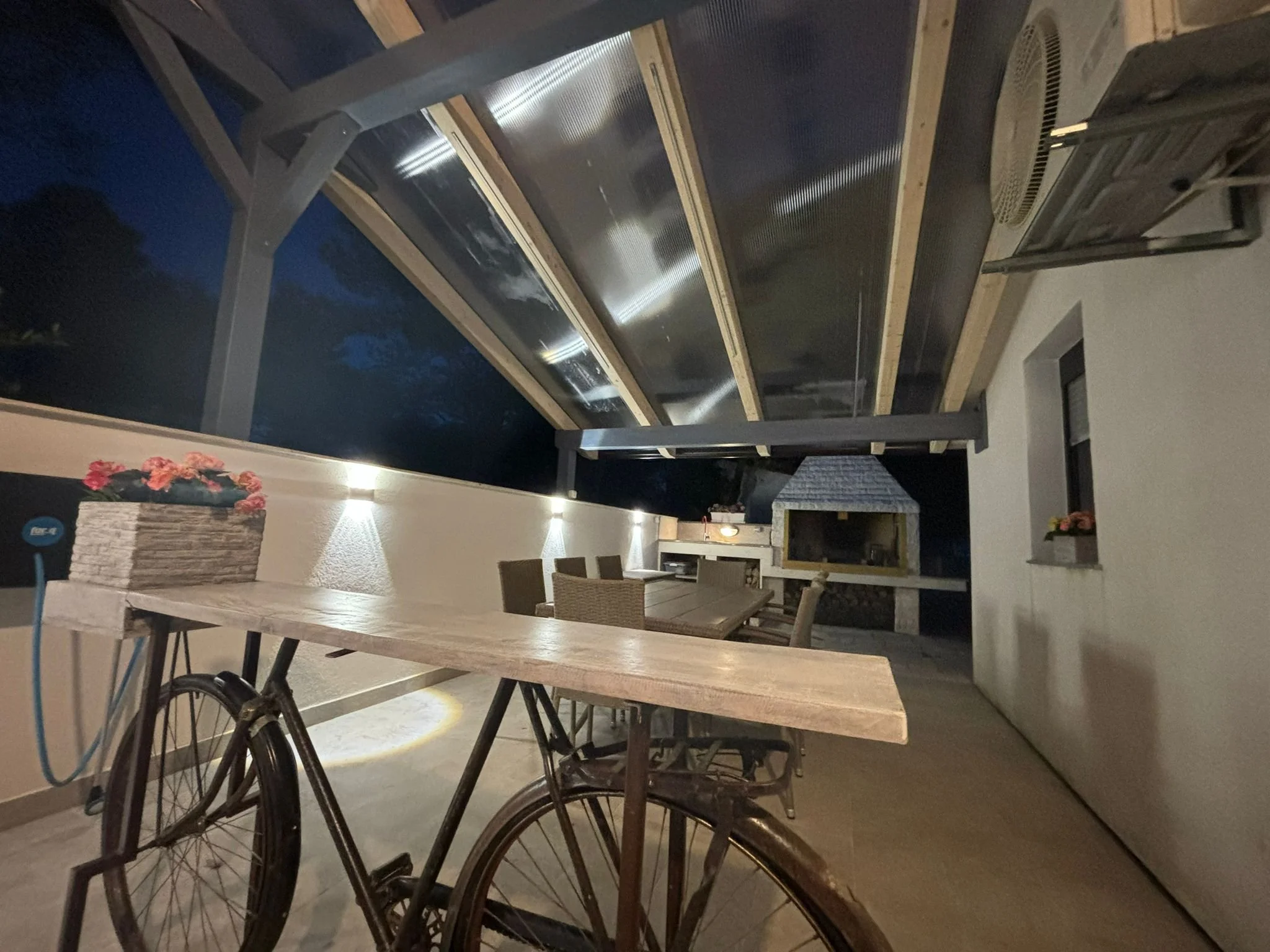 WhatsApp Image 2024-04-13 at 20.24.24.jpeg