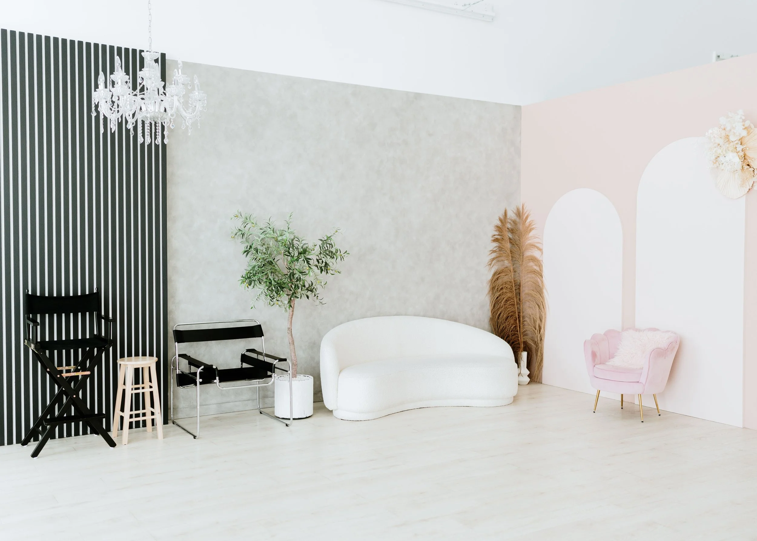 Winnipeg-rental-studio-photography-photograher.jpg