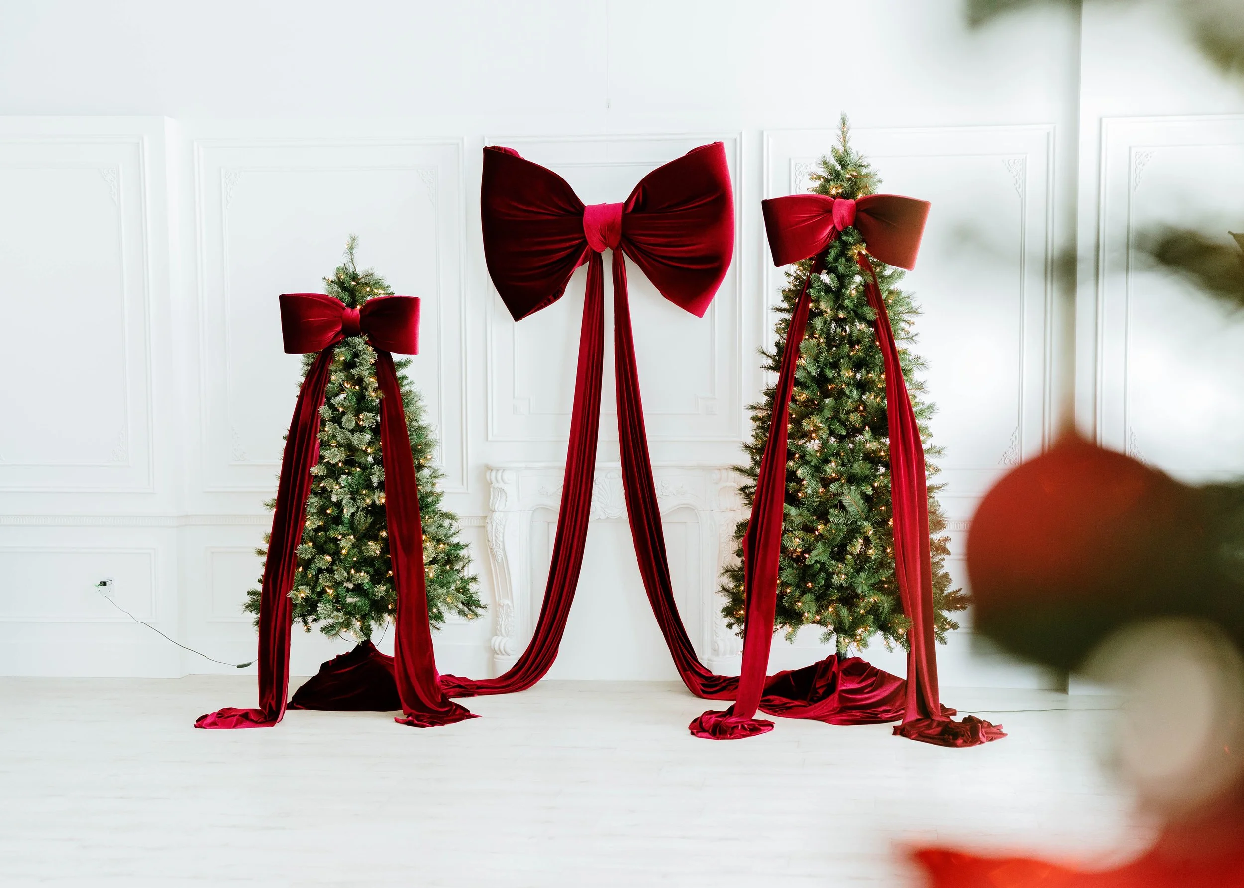 Velvet Bow Wonderland Oct 18-Dec 31