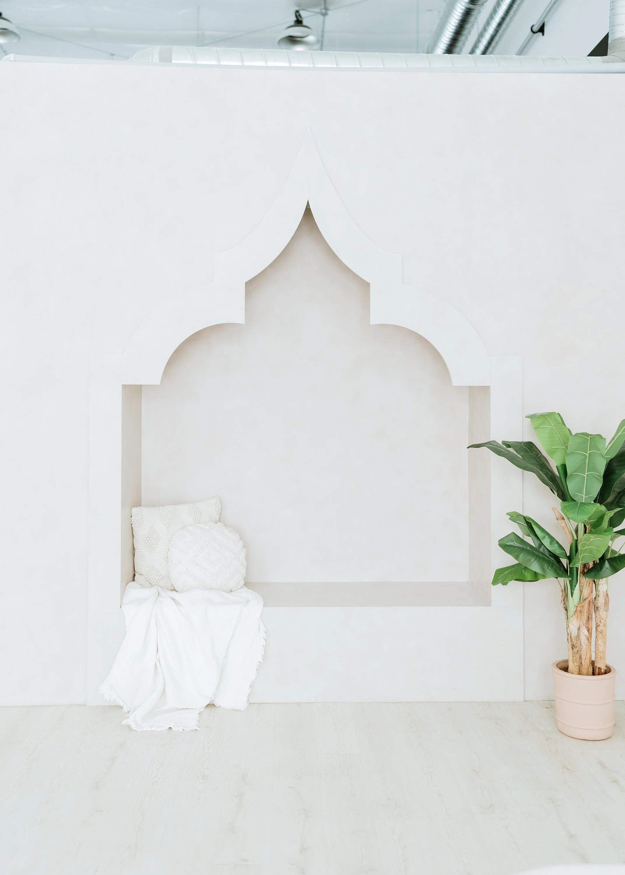 Mediterranean lounge