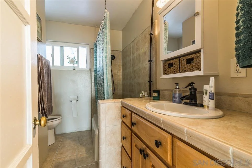 3963 Casita Way - 7.jpg