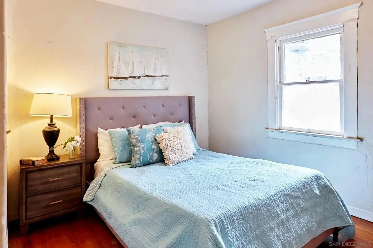 4510 Acacia Ave - 9.jpg