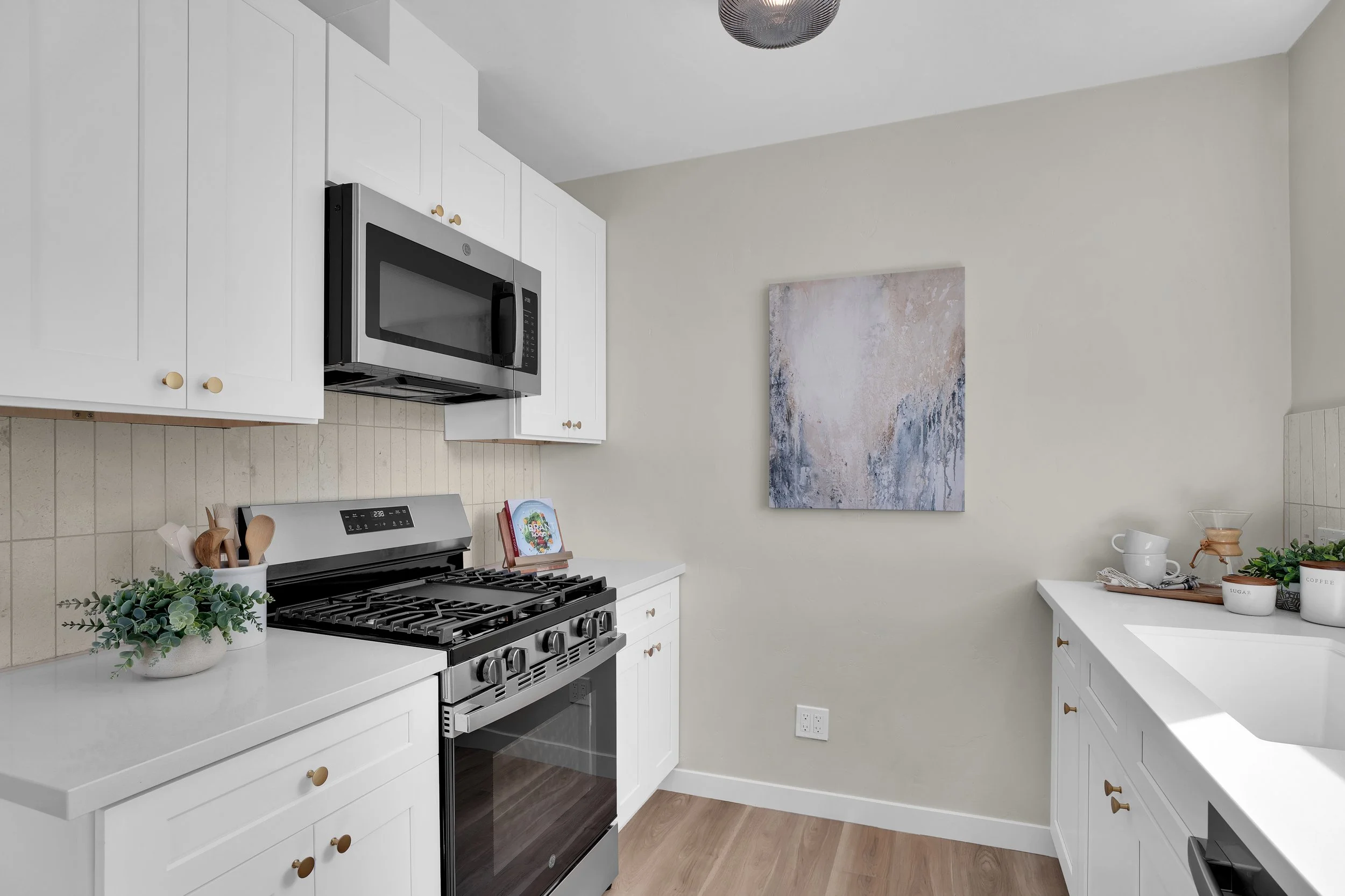 3553 Monroe Ave - 9.jpg