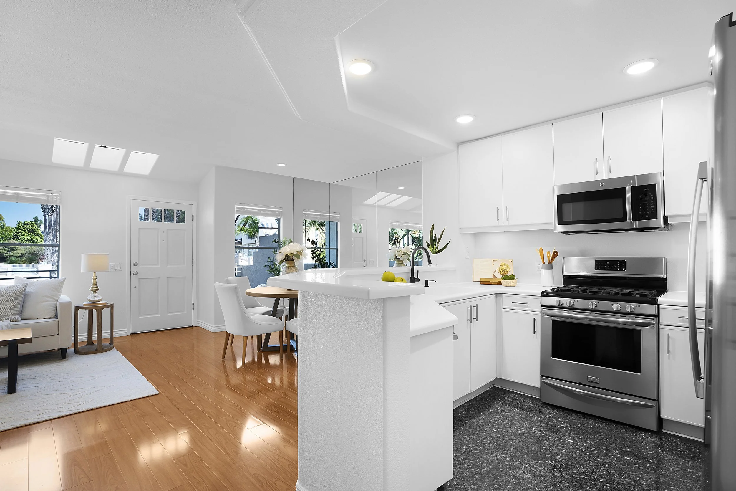 12646 Carmel Country Rd - 5.jpg