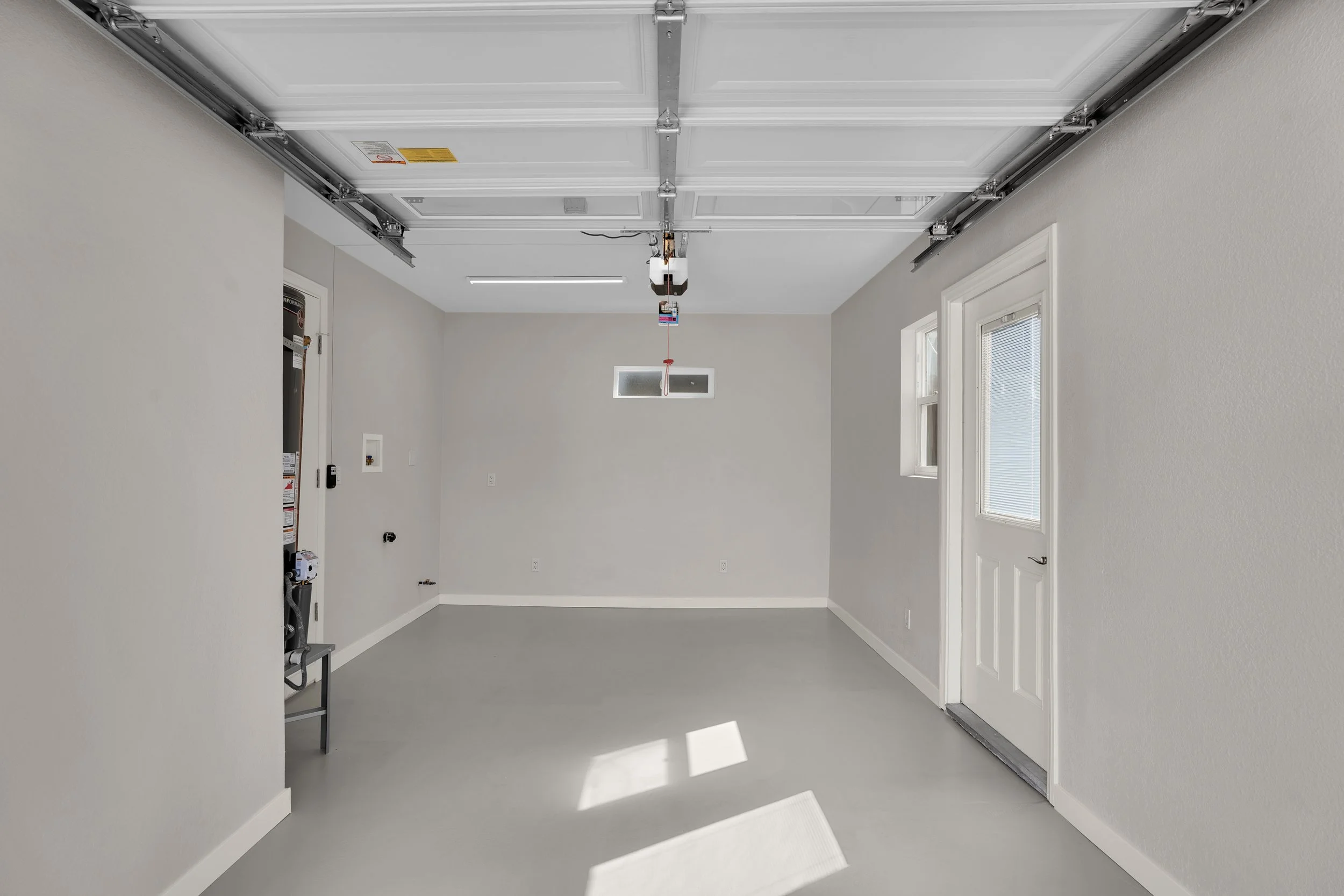 3553 Monroe Ave - 23.jpg