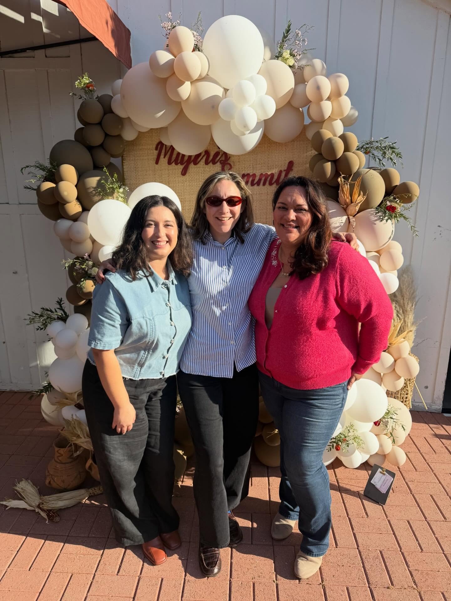 Bits and pieces of life lately. This country feels like a literal dumpster fire at times. A full emotional rollercoaster. Like can we get off this timeline? And still, I&rsquo;m grounding myself in community. The cafecitos, the workshops, the creativ