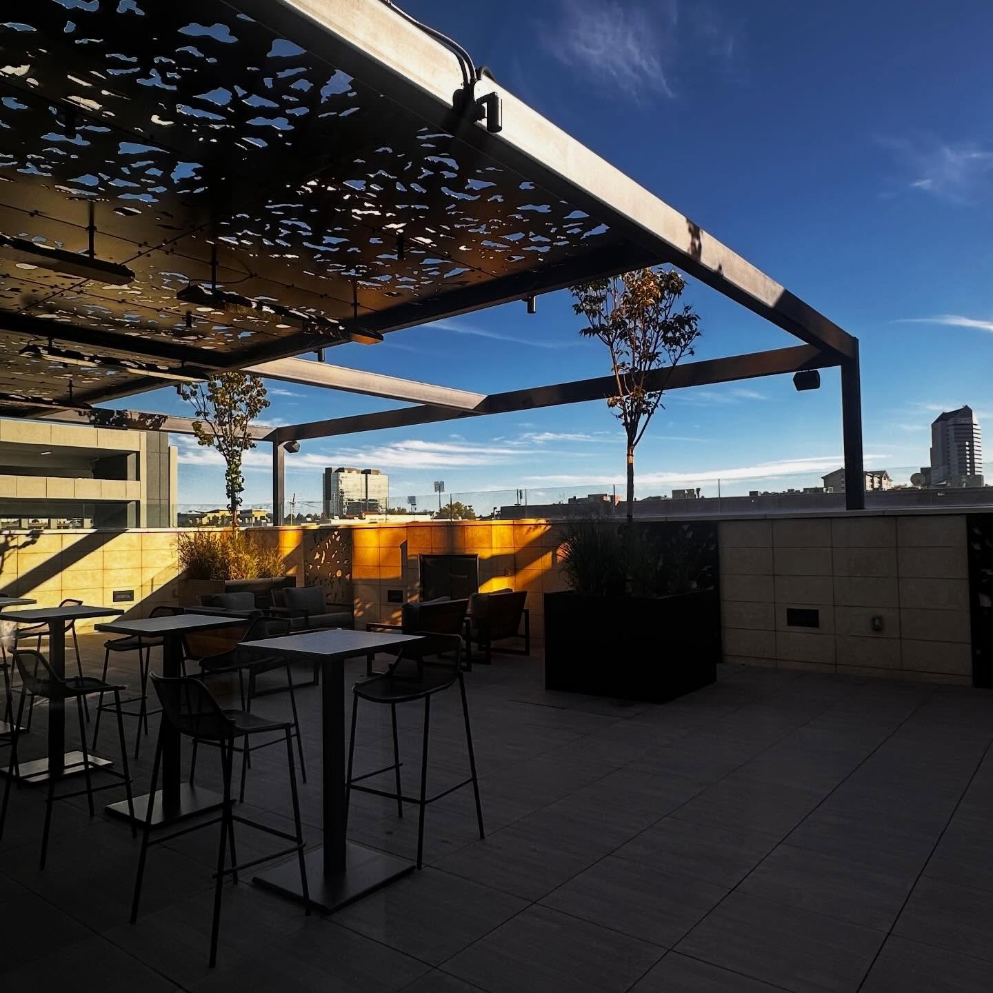 We have determined that daylight savings adds an extra hour to happy hour. Come get that glass of wine, or a local beer and enjoy patio season with us. 

See you at Forte. 

#DenverHappyHour #DenverPatio #WineAndCoffee #DenverCoworking #SpringDay