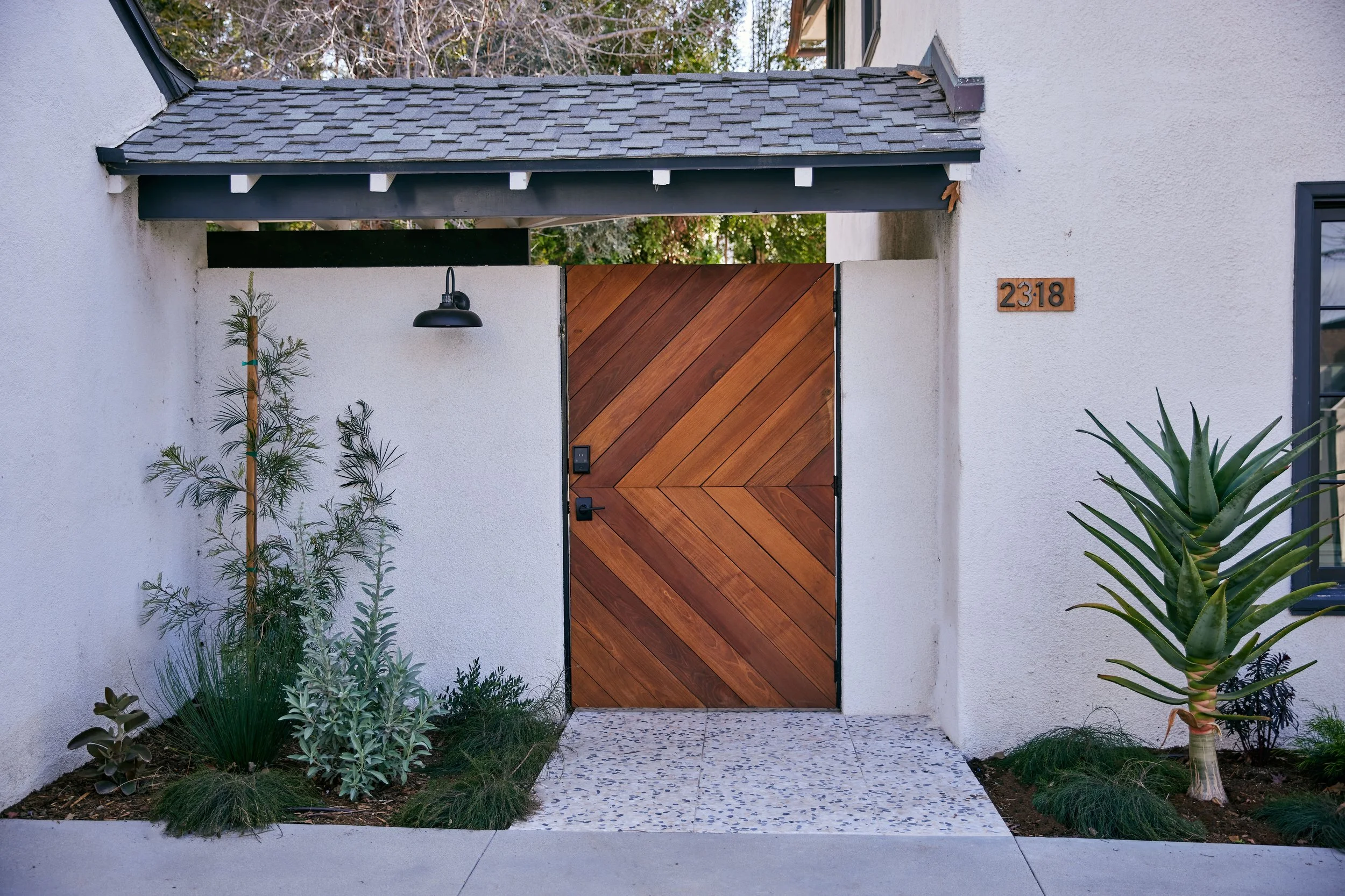 Wayme_Viola gardens 10.jpg