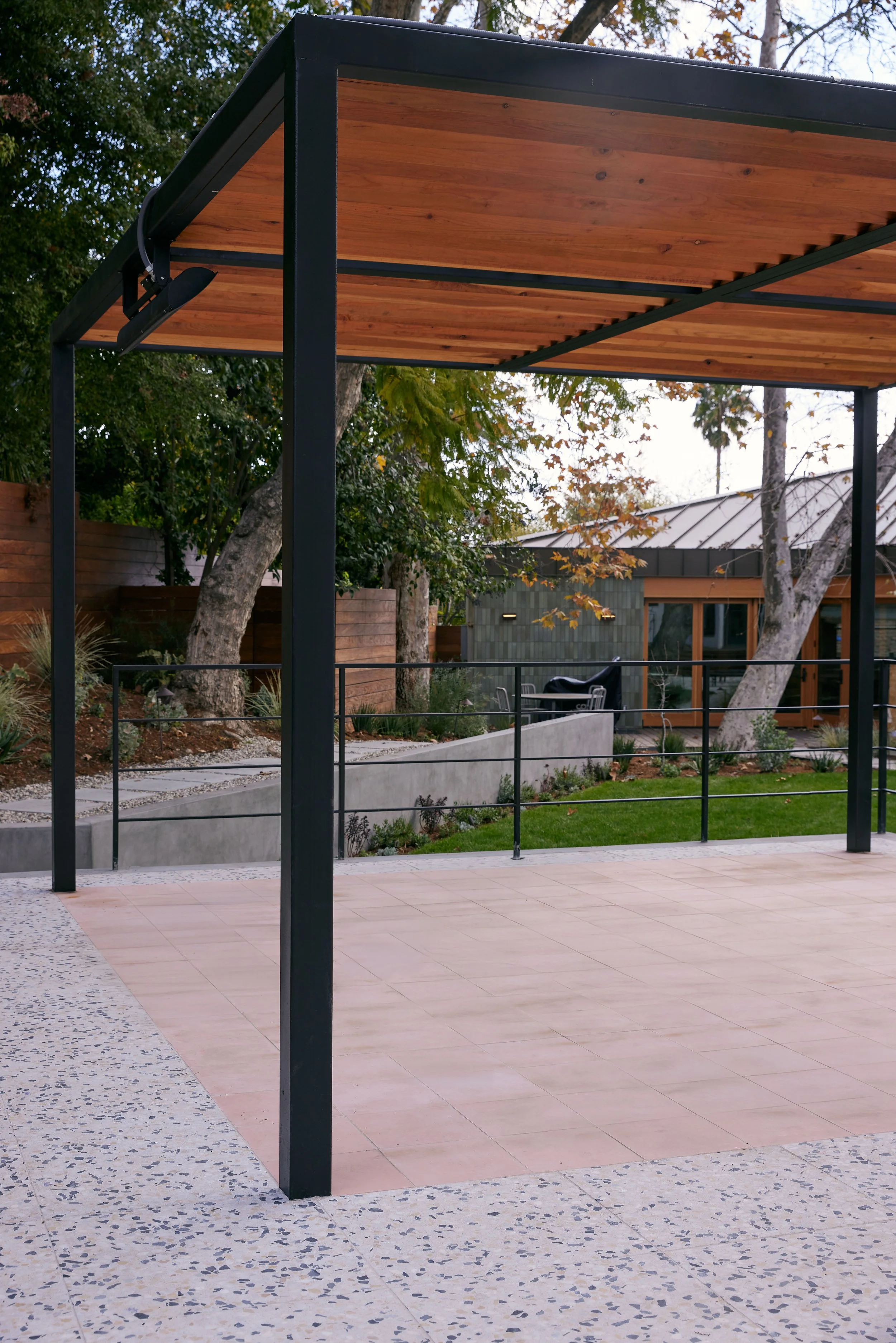 Wayme_Viola gardens 105.jpg