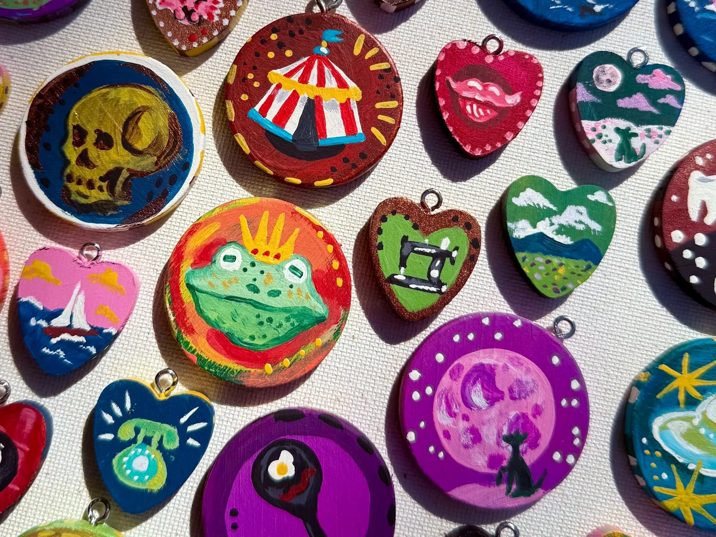 Hand-painted wooden accessories