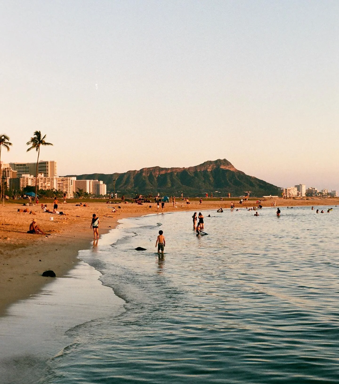 Happy Easter! 🐣have fun and be safe out tonight. My recent round of developed photos came in this week! Pretty happy with how most of them came out! This is one of the few favorites I did not expect seeing how good it came out 😌
&bull;
&bull;
&bull