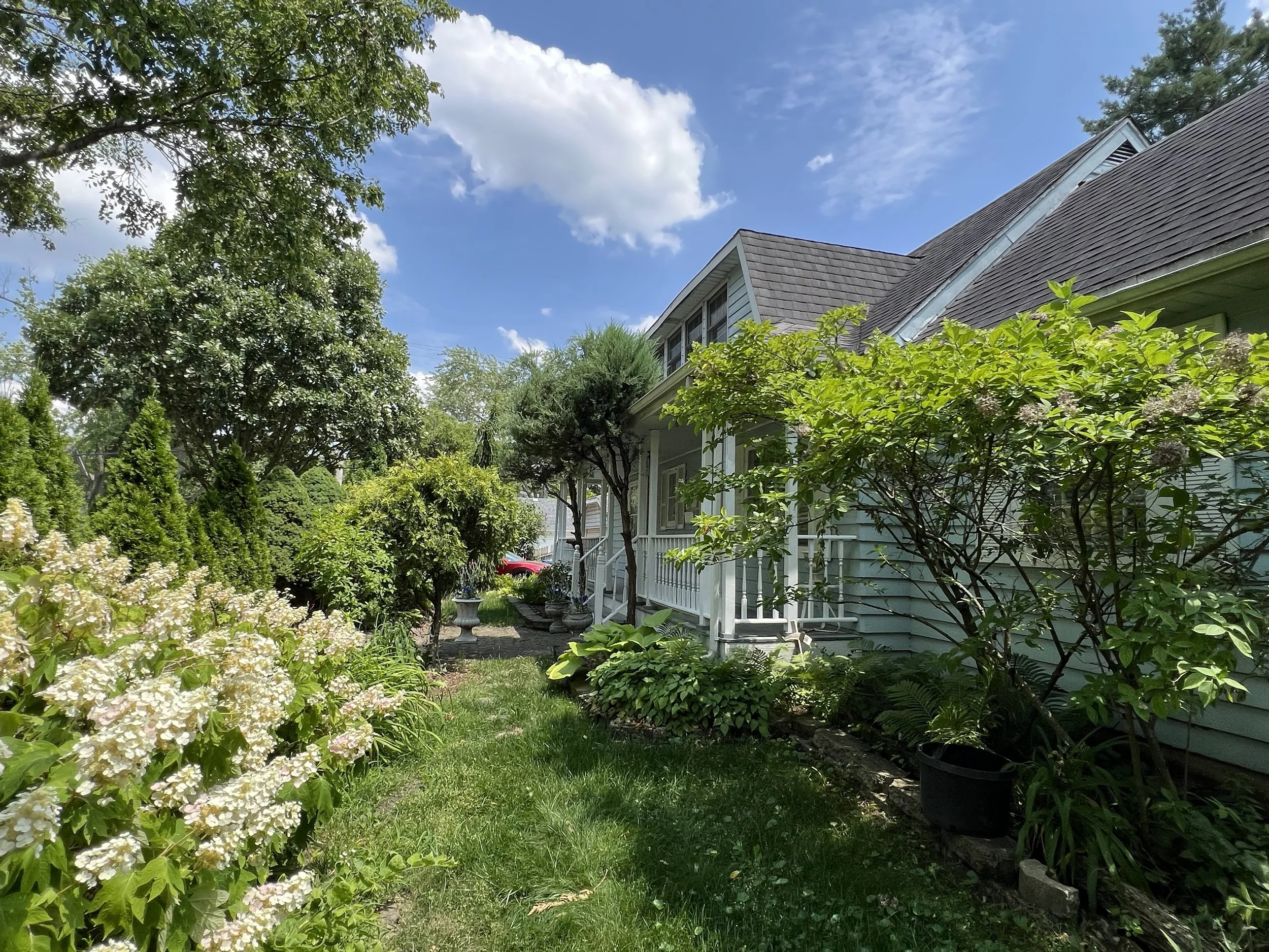 Why buying a bigger house usually means buying dead space