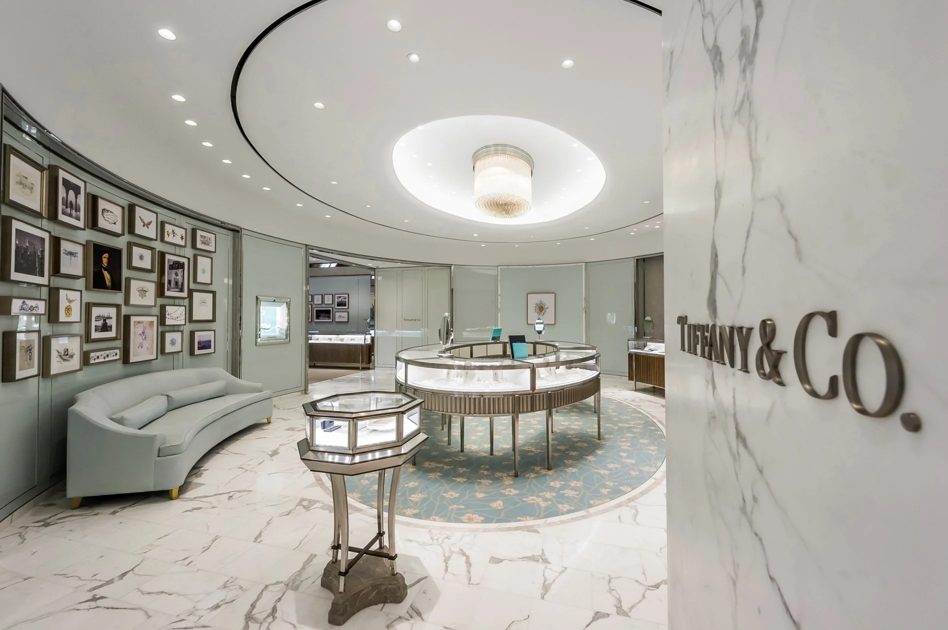 Fine Jewelry Salon 2.jpg