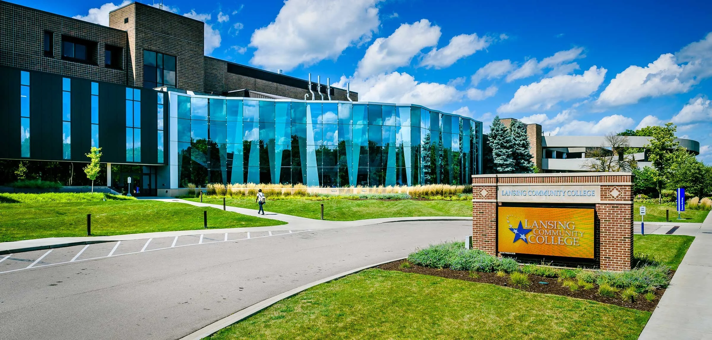 Gannon Building at Lansing Community College — VS1 by Innovation Glass
