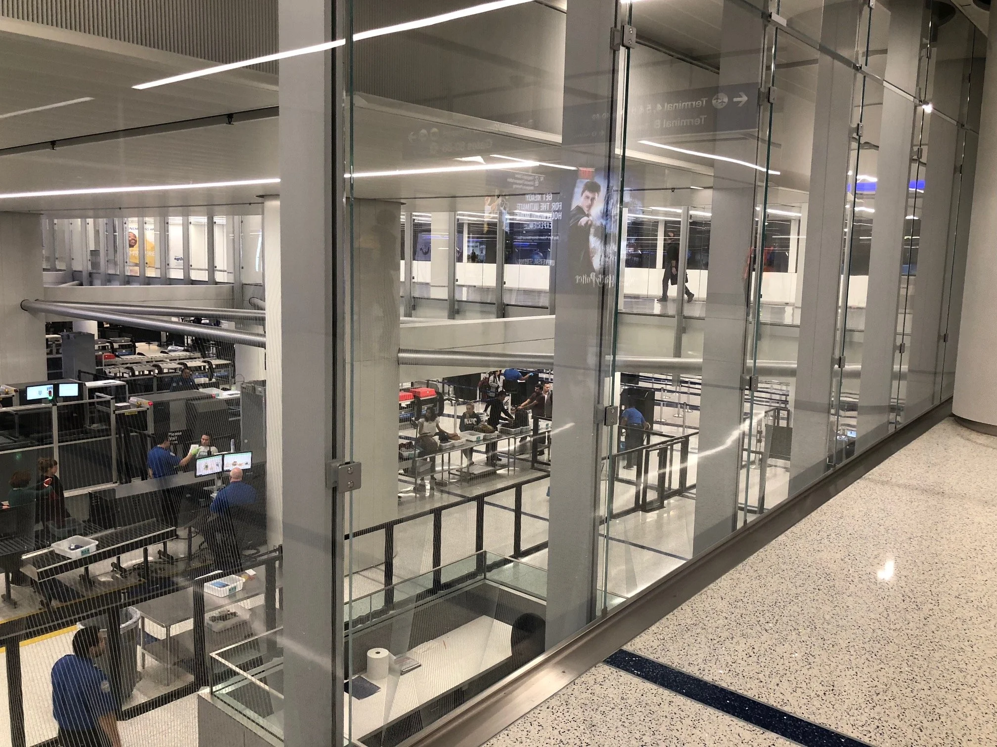 LAX International Airport Interior — VS1 by Innovation Glass