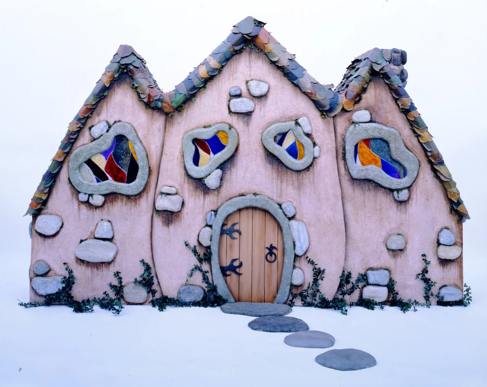  Marnie Weber,  The Doll House , 2002, wood, foam, Aquaresin, acrylic paint, plexiglass, resin, dollhouse furniture, wallpaper, vinyl tile, 72 x 120 x 24 inches. Collection of Laguna Art Museum, Gift of the Shaw Weber Family Trust. 