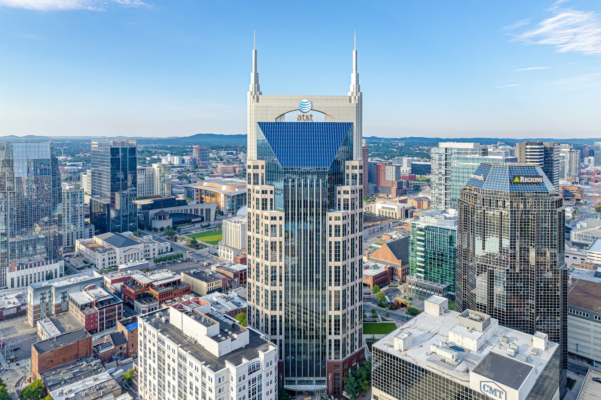 Downtown_Nashville_mike-gattorna-RTM2y1GX6yE-unsplash.jpg
