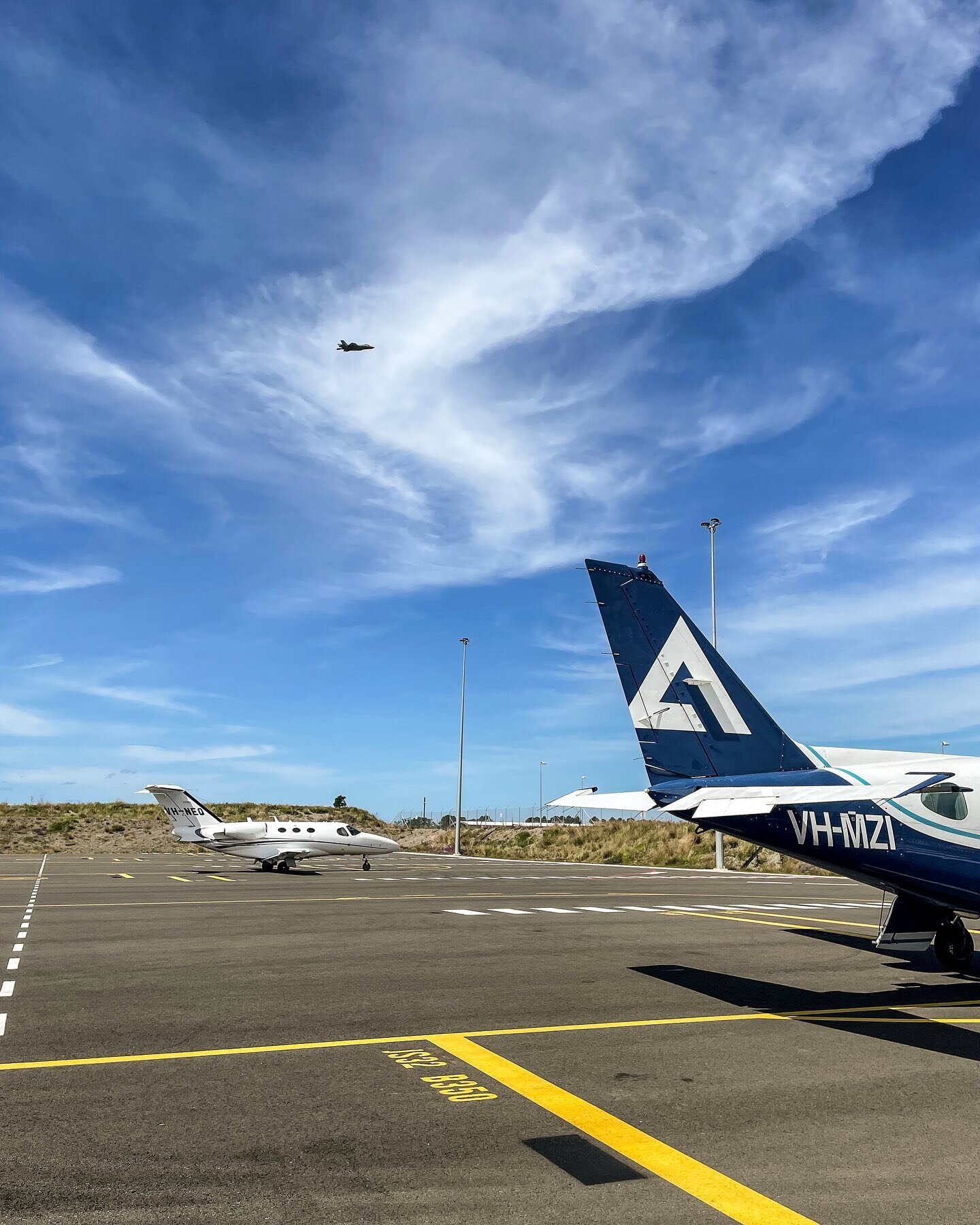 A picture-perfect photo was snapped by our Chief Pilot Rebecca at Williamtown (Newcastle) Airport. We operate flights from Newcastle to anywhere in Australia. Travel in comfort, skip the queues and contact us for a quote that will suit your travel ne