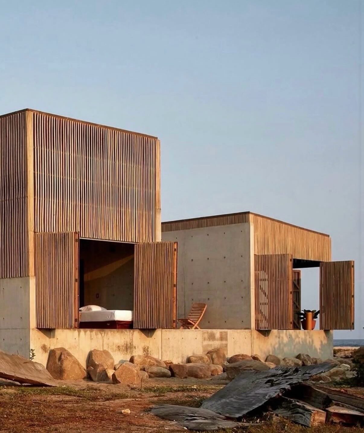 Casa Naila, designed by Alfonso Qui&ntilde;ones, is a coastal residence located in Puerto Escondido, Oaxaca, Mexico. The project is positioned directly along the Pacific shoreline, responding to climate, exposure, and landscape.

The house is compose