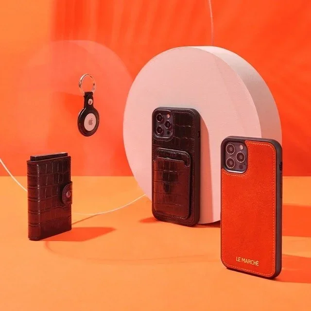 20_le_marche_orange_leather.webp