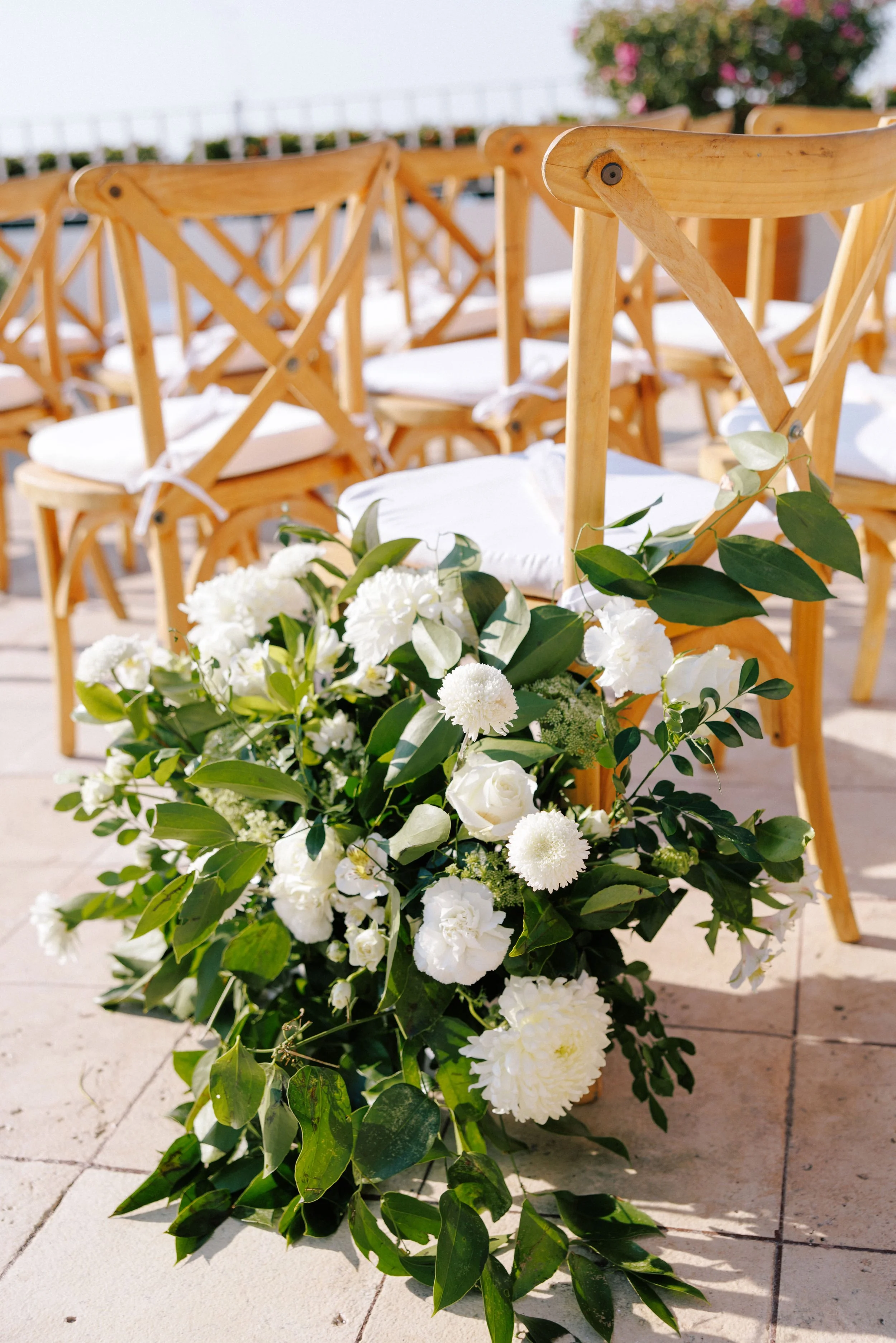Detail of a white and green aisle arrangement at Grand Miramar, Puerto Vallarta