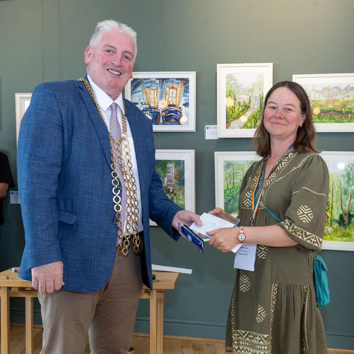 Mayor of Wexford Cllr. Gerry Laffan presenting Silver Award to Anastasia Dukhanina.