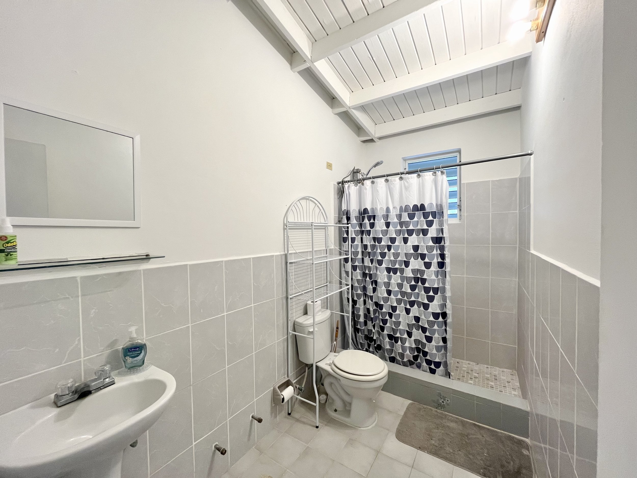 Bathroom.jpeg