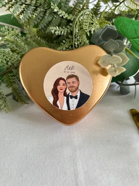 Handmade personalised wedding favour candle by Roesk