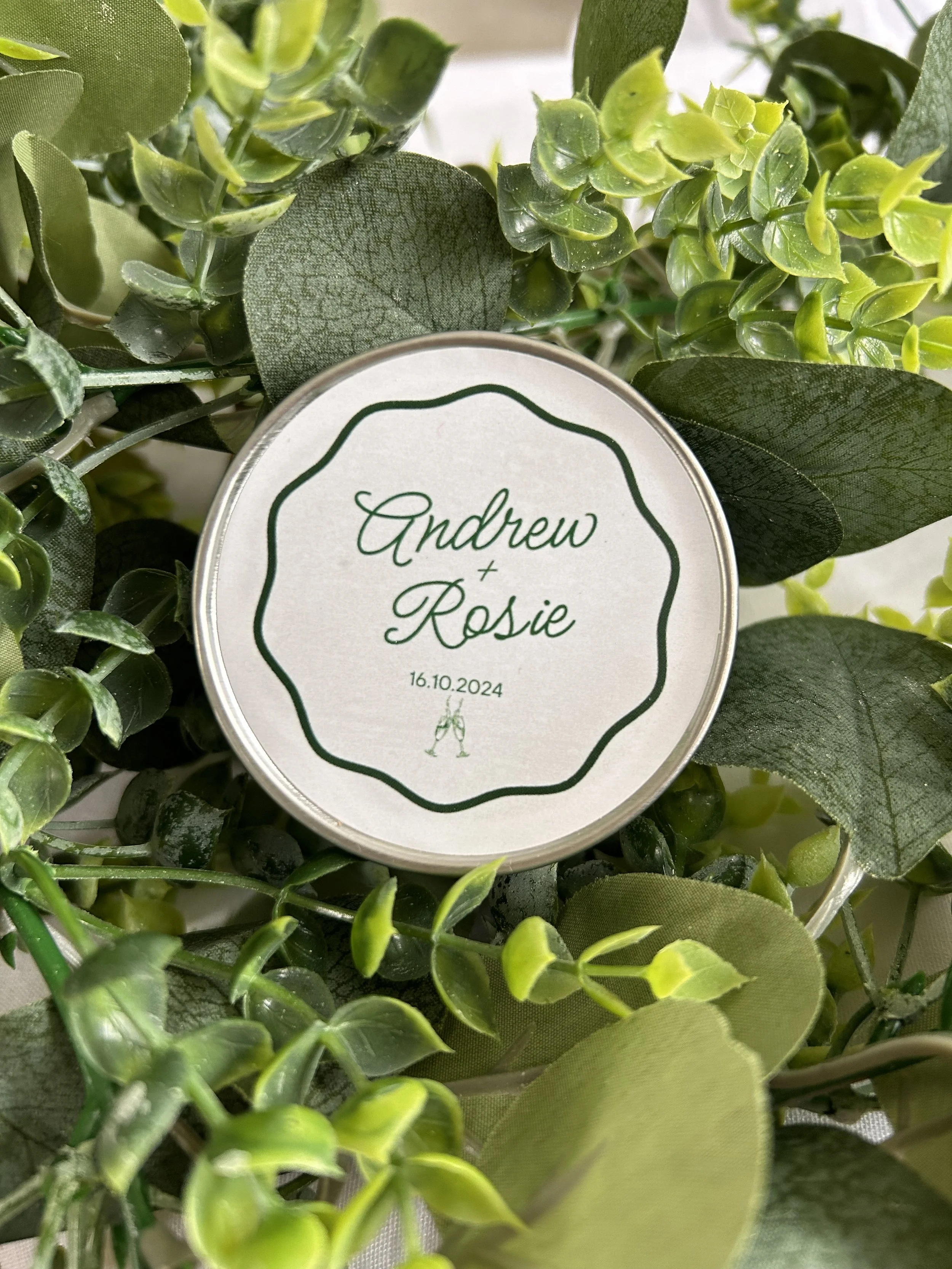 Eco friendly personalised wedding favour candle with minimalist labeland natural soy wax