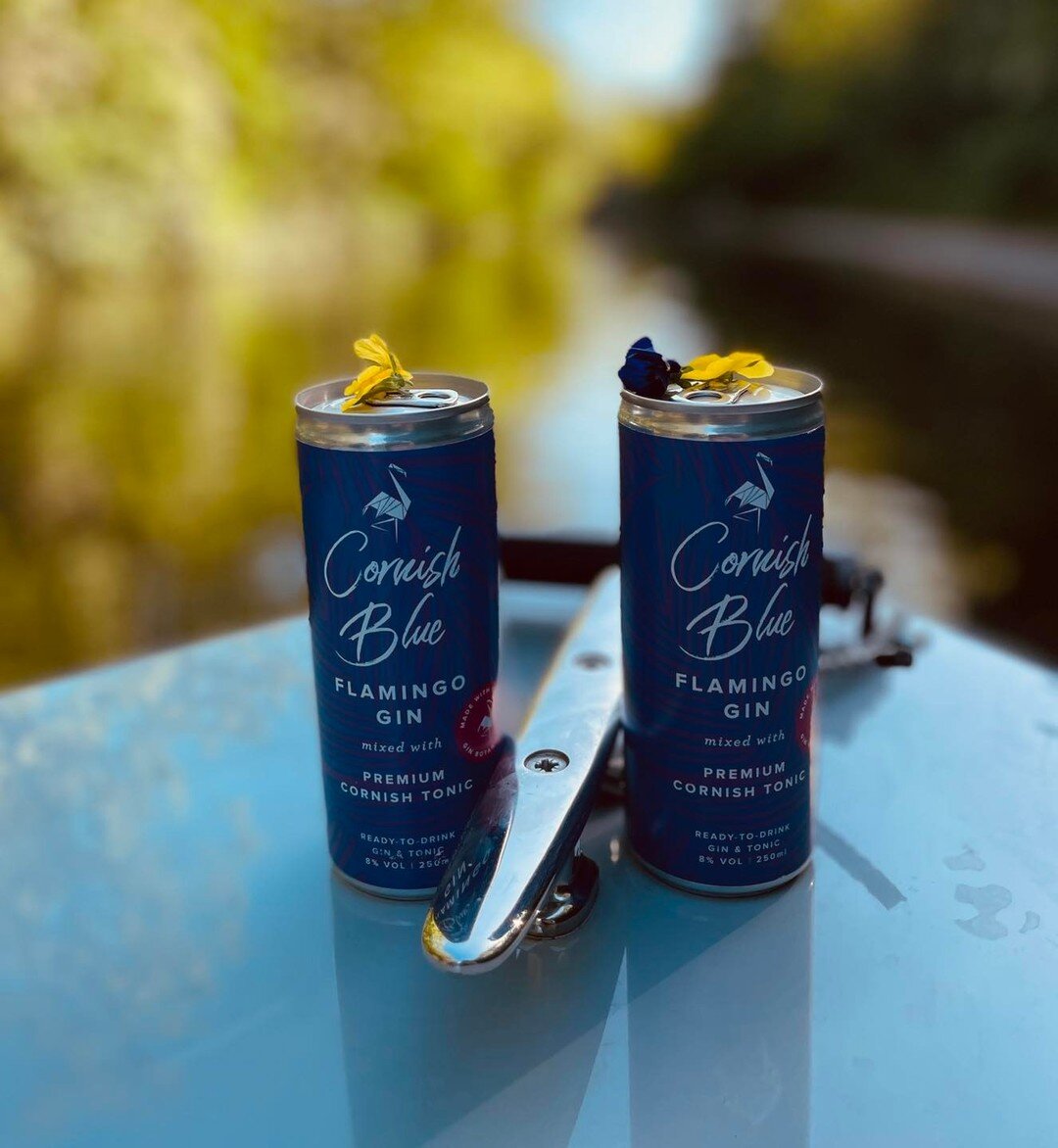 🦊Ready to Drink G&amp;T🦩

Beautiful sail 🚤 along the Grand Union Canal in London. We introduced our Cornish Ready To Drink 8% G&amp;T&rsquo;s to our Gin Guru&rsquo;s The Ginfluencers UK reviews and they loved it more footage to follow.
Remember if