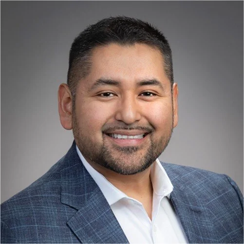 Dr. Christian Espinoza
