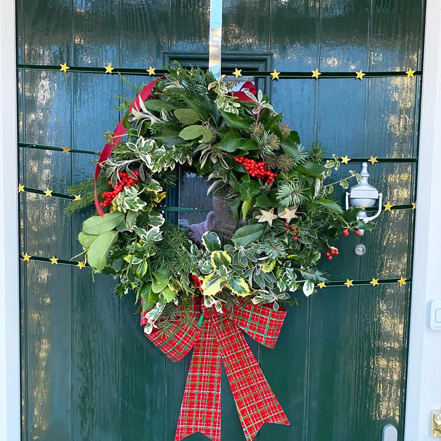 Very proud of the wreath I made even though she&rsquo;s a little wonky. But I&rsquo;m all about &lsquo;personality&rsquo; over &lsquo;perfection!&rsquo; these days. There&rsquo;s also 2x little wooden stars on her (one for me and my Stanley 💙). Than