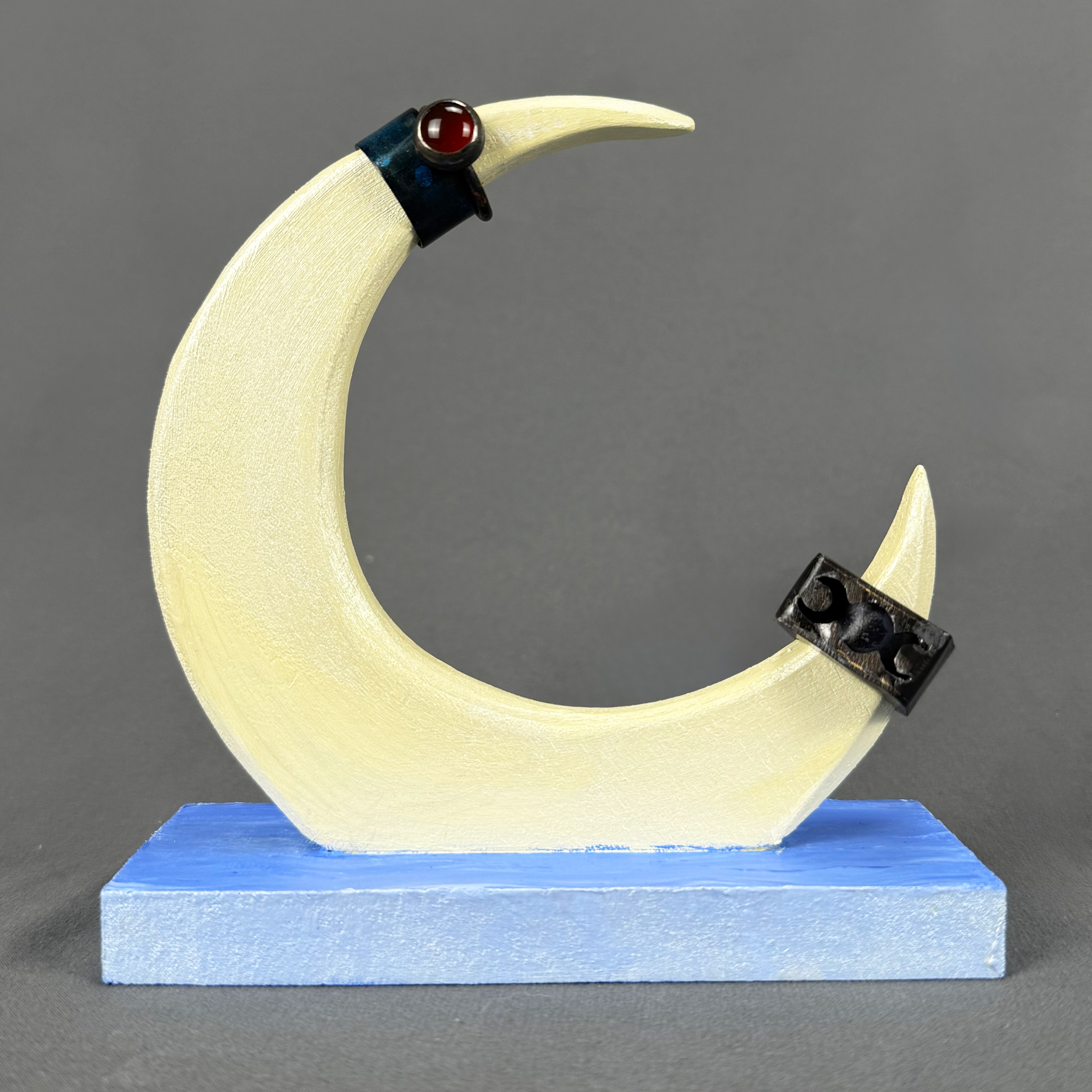 Metals I: Three Rings & Display
D. Filko