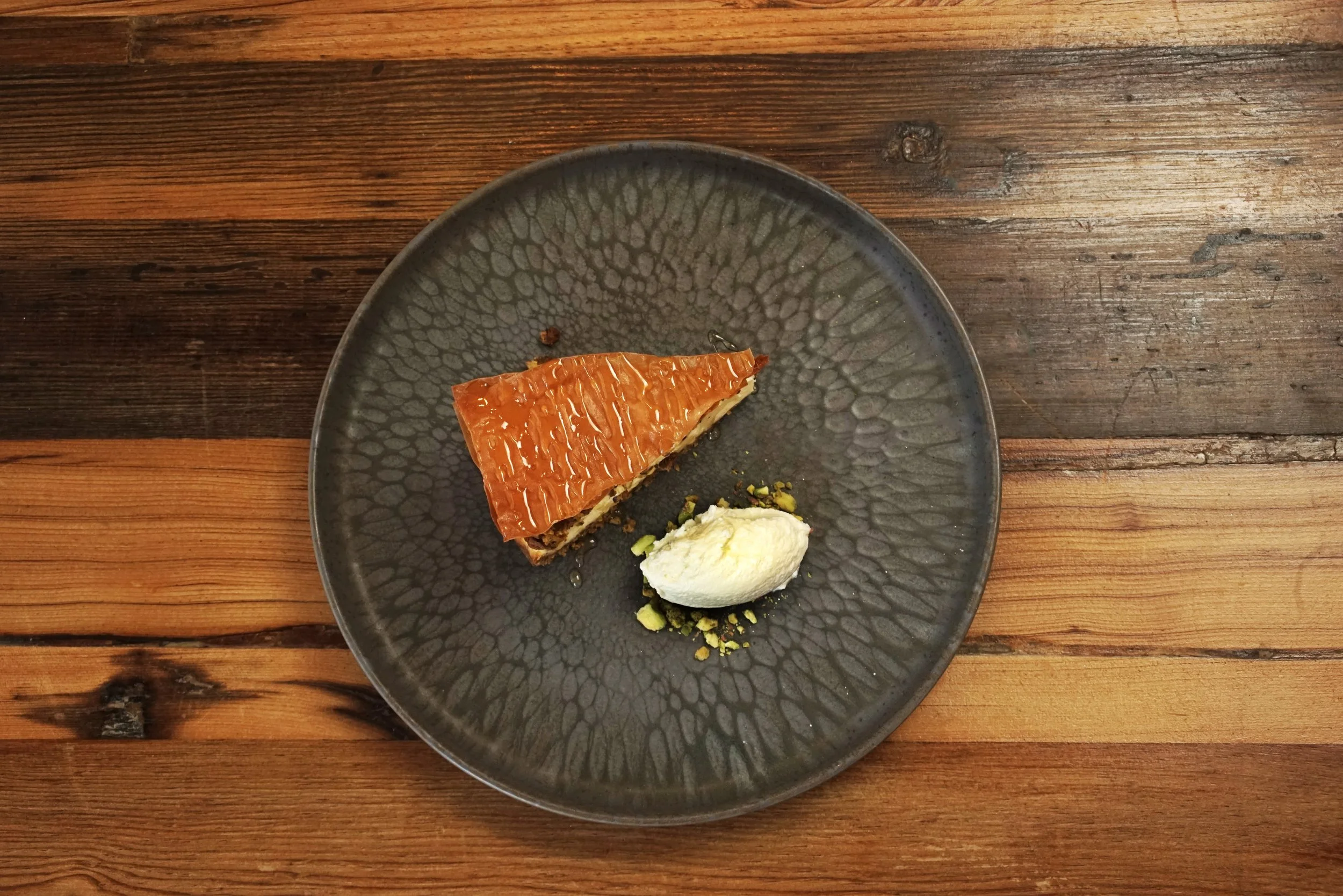 pistachio baklava baked cheesecake.jpg