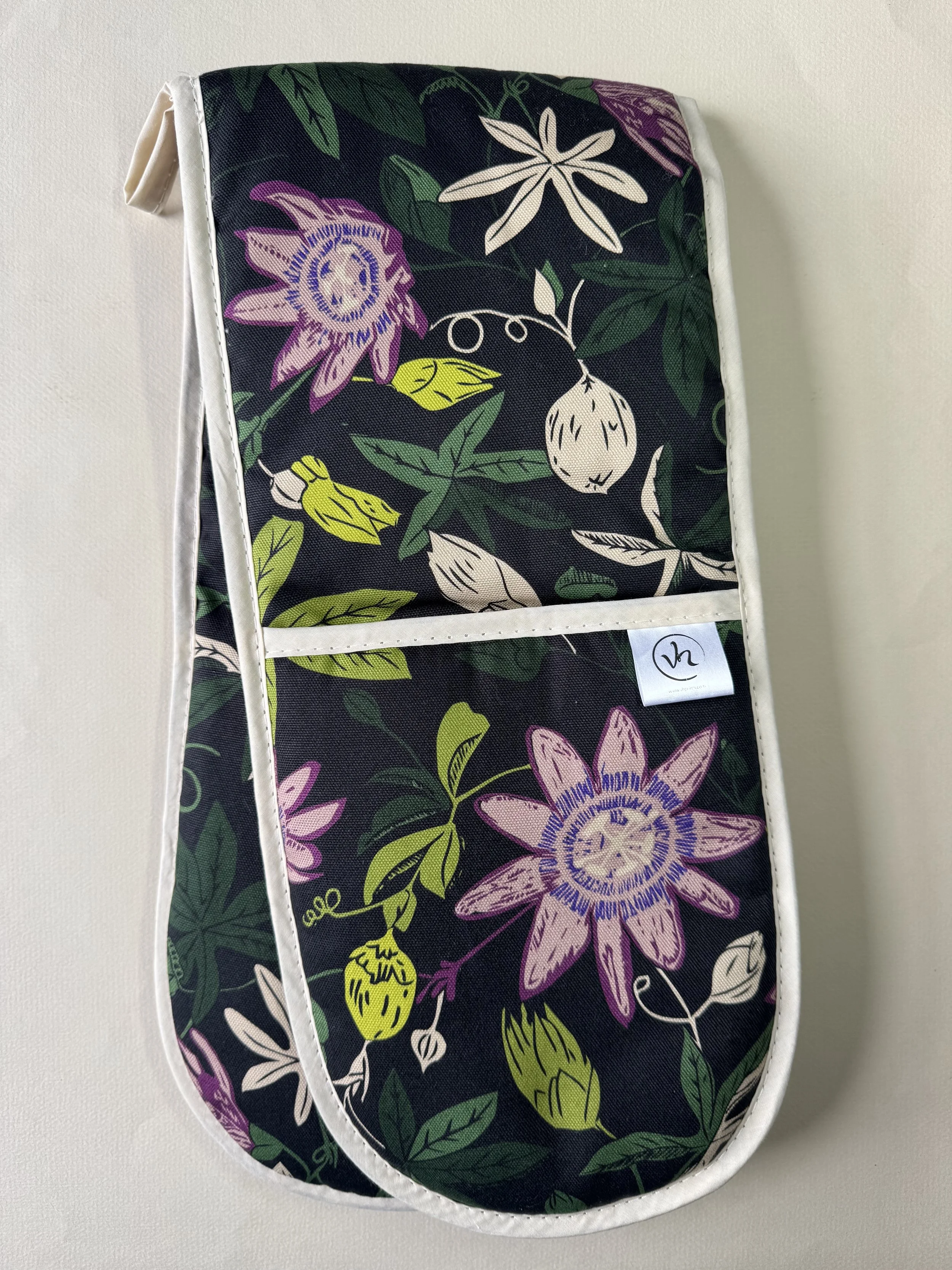 Organic Cotton Double Oven Gloves – Coffee Passion flower vine