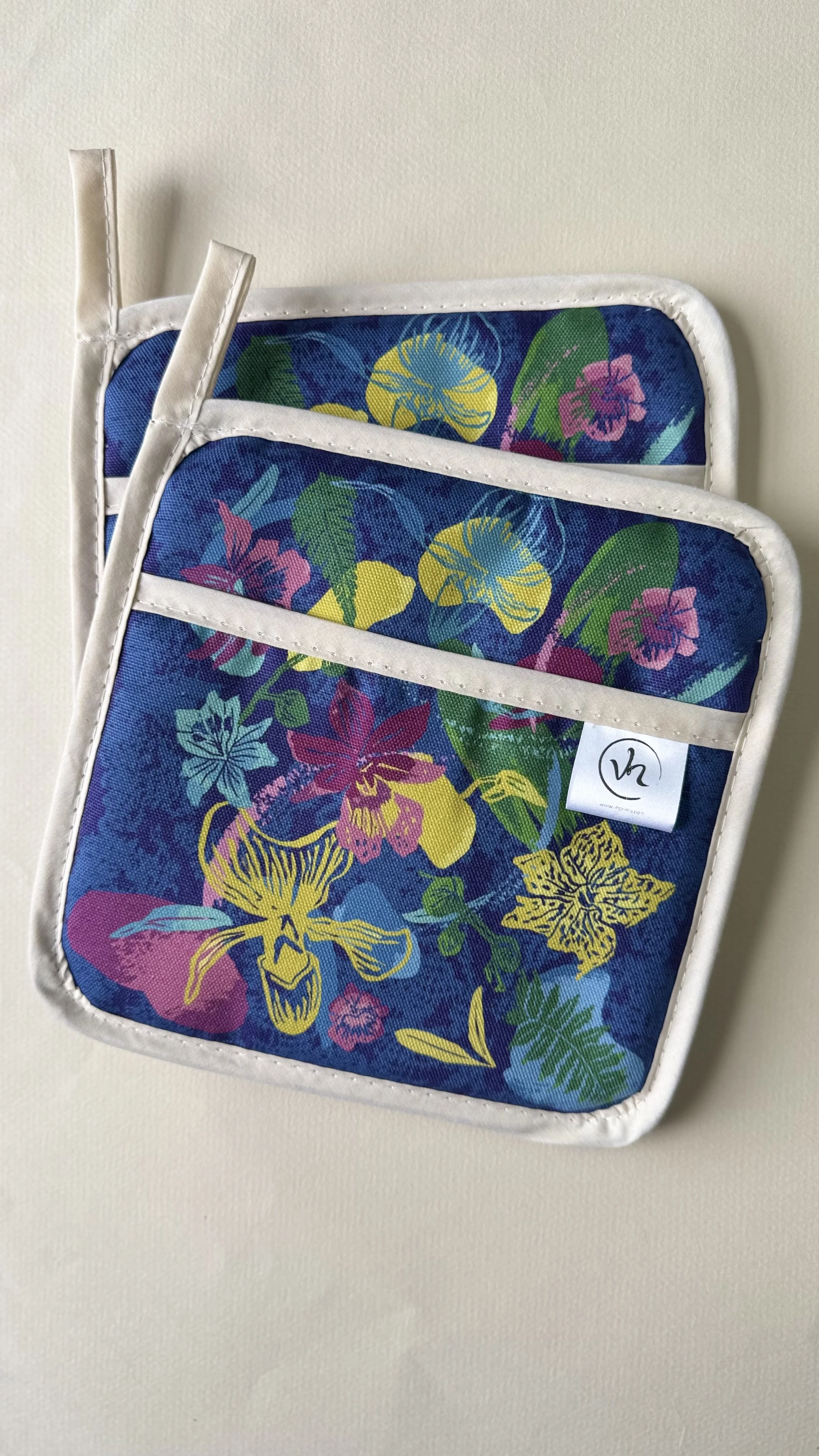 Organic Cotton Pot Grabs – Vibrant Orchids