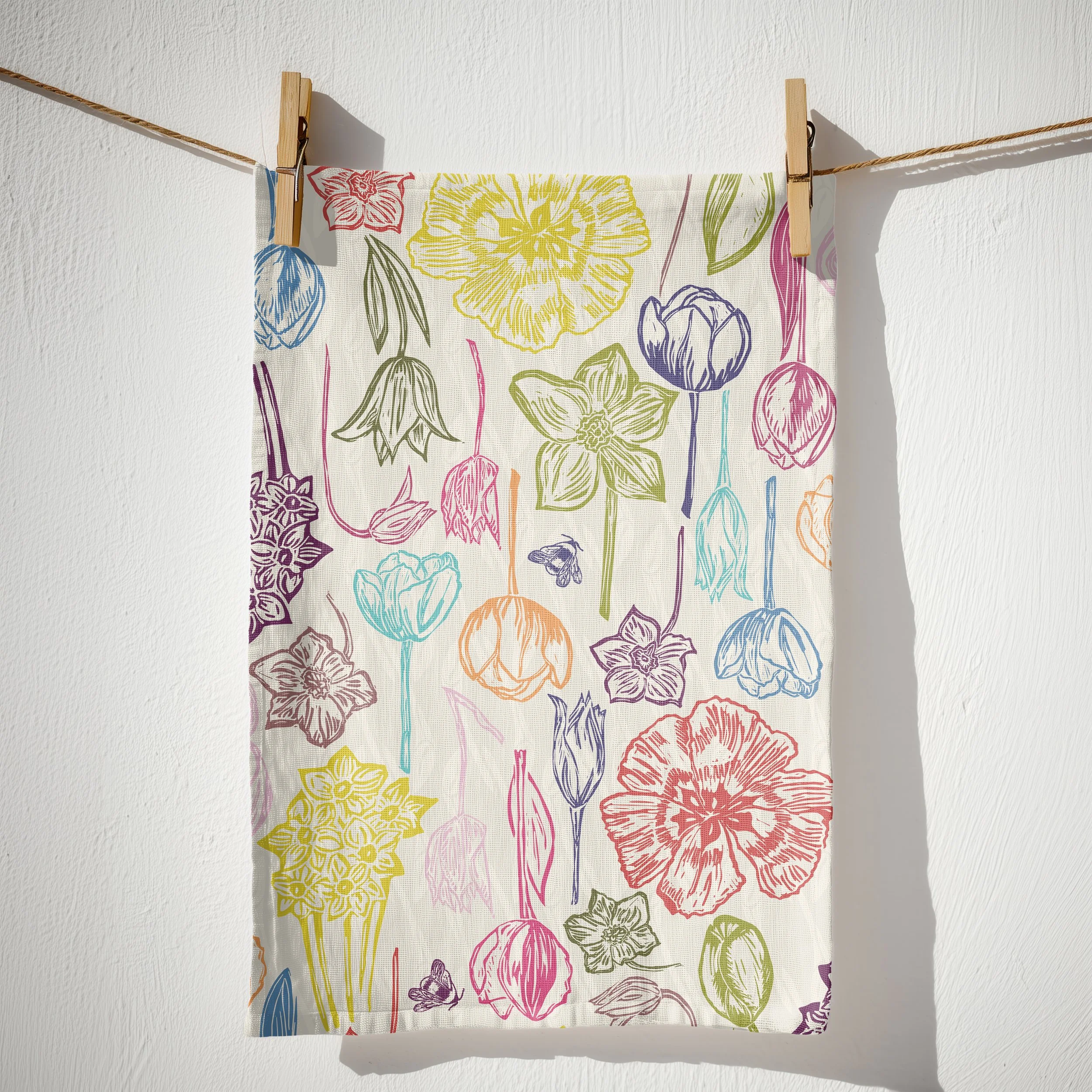 tulips tea towel.jpg